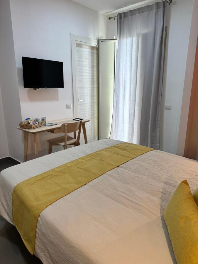 Beb Homa Bed and Breakfast Napels Buitenkant foto